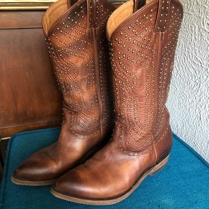 frye billy stud pull on
